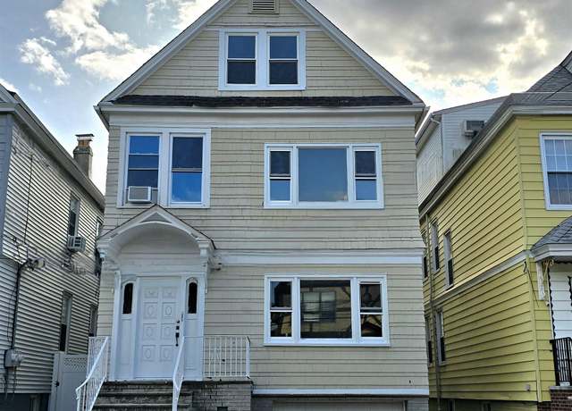 Property at 172 W 31ST St, Bayonne, NJ 07002, 6 beds, 3.5 baths