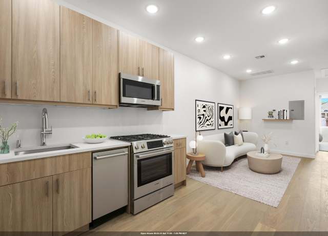 Property at 364 8TH St Unit 2R, Jersey City, NJ 07302, 2 beds, 2 baths