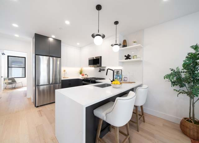 Property at 347 PAVONIA Ave #1, Jersey City, NJ 07302, 3 beds, 2.5 baths