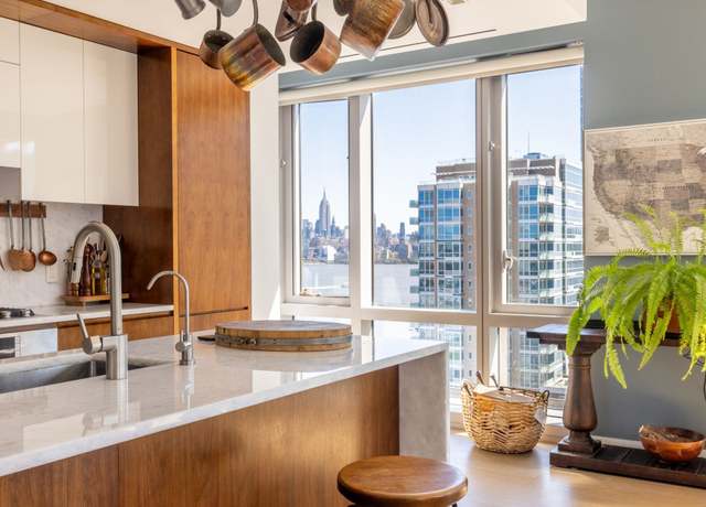 Property at 75 PARK Ln S #1407, Jersey City, NJ 07310, 2 beds, 2.5 baths