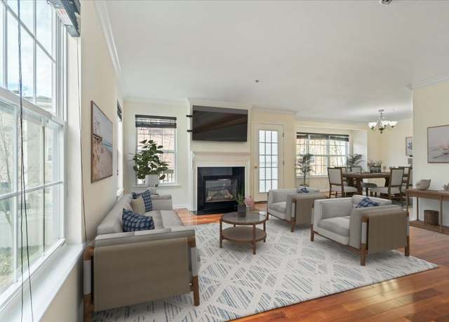 Property at 26 MARINA Dr, Bayonne, NJ 07002, 2 beds, 2.5 baths