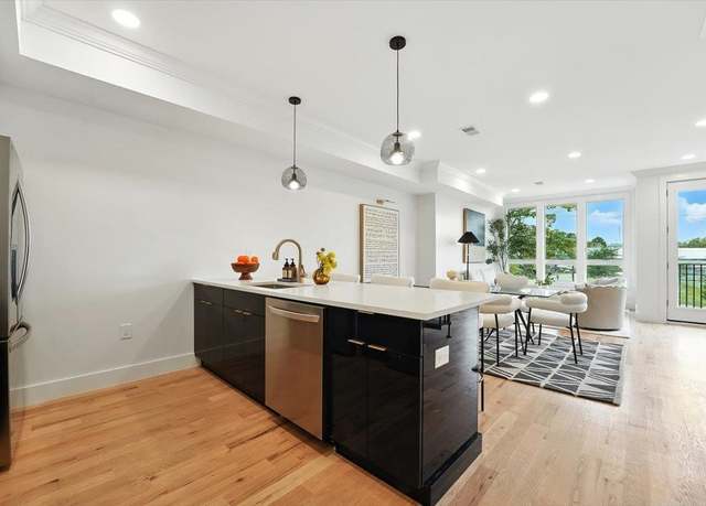 Property at 184 CENTRAL Ave #3, Jersey City, NJ 07307, 2 beds, 2 baths