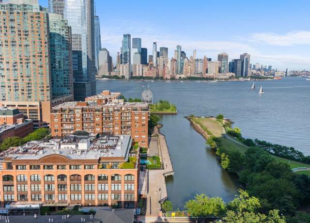 Property at 174 WASHINGTON St Unit 2K, Jersey City, NJ 07302, 2 beds, 2 baths