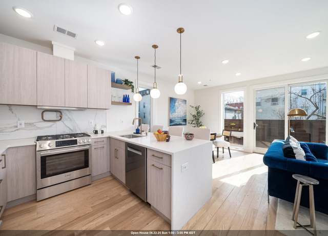 Property at 332 WHITON St #2, Jersey City, NJ 07304, 3 beds, 2 baths