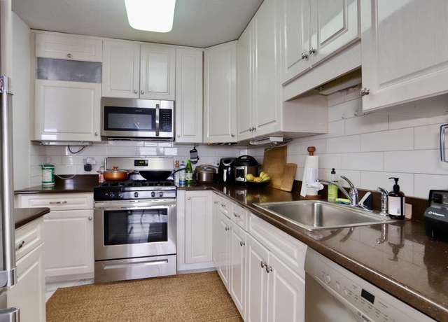 Property at 7002 BLVD E Unit 38C, Guttenberg, NJ 07093, 3 beds, 2 baths