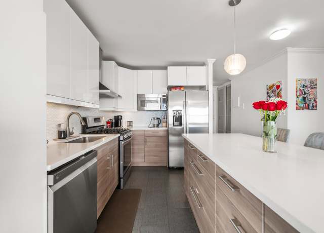 Property at 7000 BLVD E Unit 45F, Guttenberg, NJ 07093, 2 beds, 2.5 baths