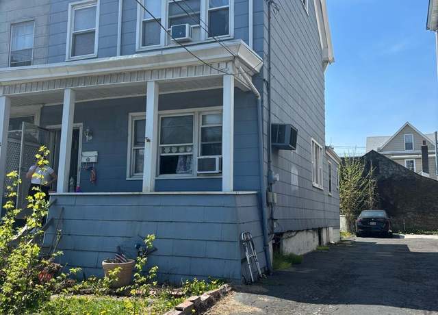 Property at 14 E 52ND St, Bayonne, NJ 07002, 3 beds, 1.5 baths
