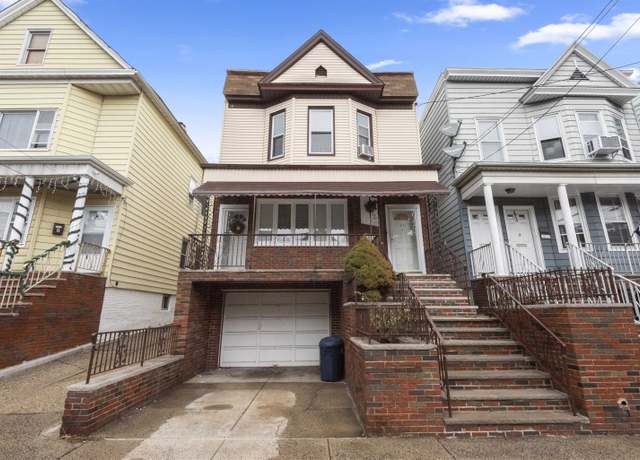 Property at 23 W 17TH St, Bayonne, NJ 07002, 4 beds, 3 baths