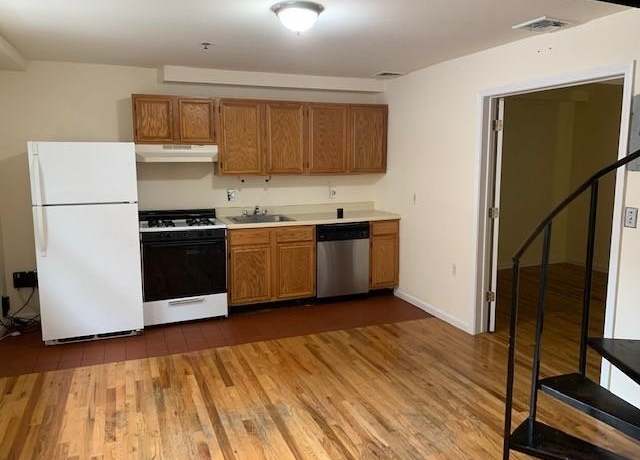Property at 419 5TH St, Hoboken, NJ 07030, 9 beds, 6 baths