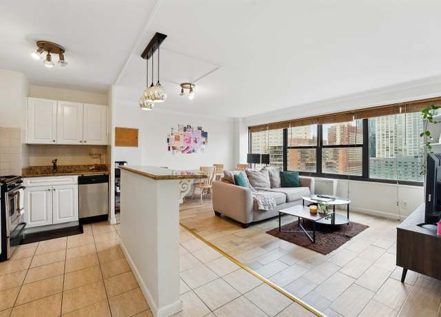 Property at 135 MONTGOMERY St Unit 20h, Jersey City, NJ 07302, 2 beds, 1 bath
