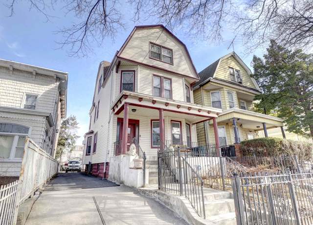 Property at 252 UNION St, Jersey City, NJ 07304, 6 beds, 2.5 baths