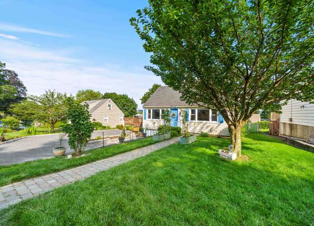 Property at 18 WESTWOOD Dr N, West Orange, NJ 07052, 2 beds, 2 baths