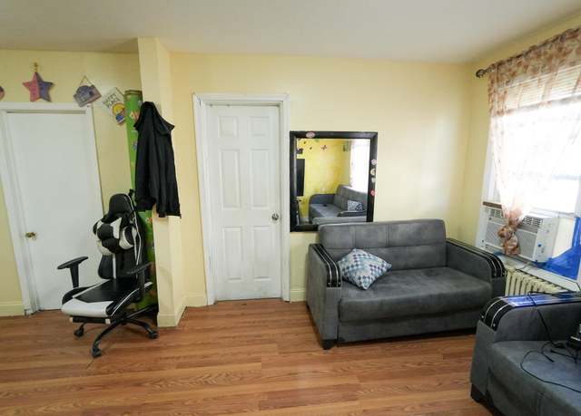 Property at 707 24TH St, Union City, NJ 07087, 5 beds, 3 baths