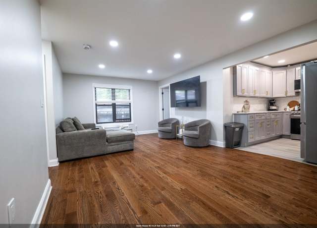 Property at 327 71ST St Unit 1E, Guttenberg, NJ 07093, 2 beds