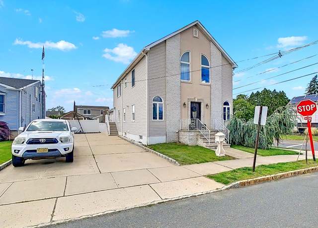 Property at 248 N 17TH St, Kenilworth, NJ 07033, 6 beds, 3 baths