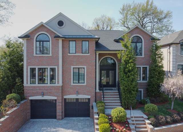 Property at 1295 ABBOTT Blvd, Fort Lee, NJ 07024, 5 beds, 4.5 baths