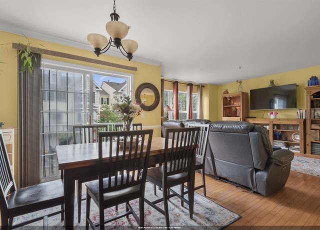 Property at 6 ELCO Ct, Bayonne, NJ 07002, 2 beds, 2.5 baths