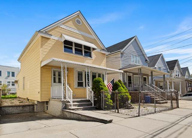 Property at 125 W 13TH St, Bayonne, NJ 07002, 3 beds, 1 bath