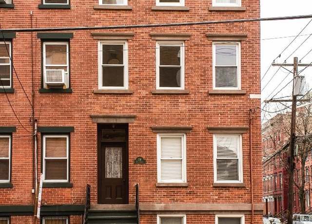 Property at 136 ERIE St, Jersey City, NJ 07302, 5 beds, 5.5 baths