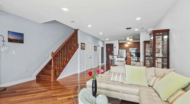 Photo of 22 AVENUE AT PORT IMPERIAL #221, West New York, NJ 07093