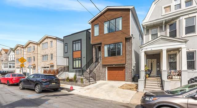 Photo of 106 OAK St #1, Jersey City, NJ 07304
