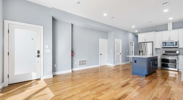 Photo of 106 OAK St #1, Jersey City, NJ 07304