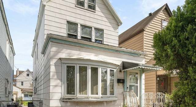 Photo of 6 STEGMAN Pl, Jersey City, NJ 07305-1414