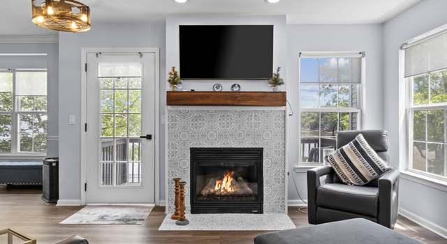 Photo of 25 BAYSIDE Dr, Bayonne, NJ 07002