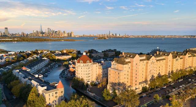Photo of 208 SHEARWATER Ct W #31, Jersey City, NJ 07305