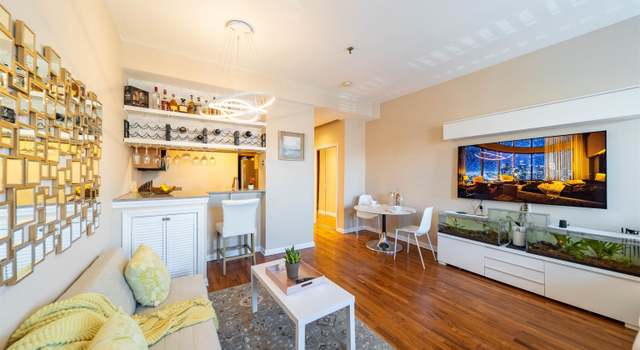 Photo of 227 CHRISTOPHER COLUMBUS Dr Unit 208B, Jersey City, NJ 07302