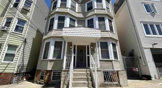 Photo of 152 HIGHLAND Ave Unit 2B, Jersey City, NJ 07306
