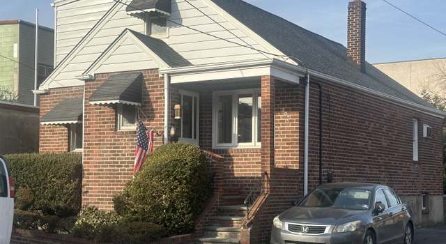 Photo of 307 DESOTO Pl, Fairview, NJ 07022