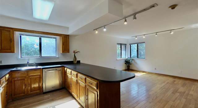 Photo of 380 WHIMBREL Ln, Secaucus, NJ 07094