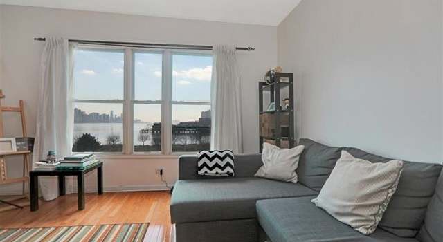 Photo of 330 THE PROMENADE, Edgewater, NJ 07020