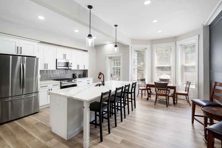 Photo of 257 WOODLAWN Ave JERSEY CITY, NJ 07305