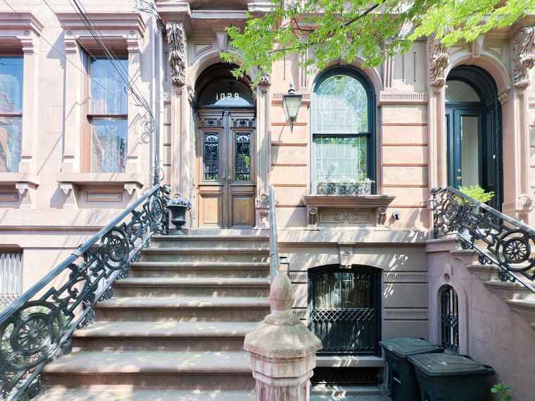 Photo of 1029 BLOOMFIELD St Hoboken, NJ 07030