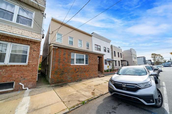 Kearny nj sales to brooklyn ny