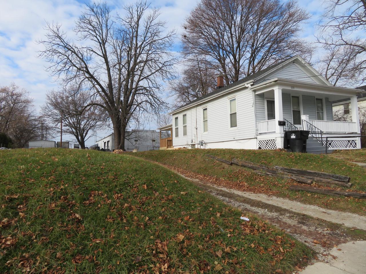 1220 King Dr, Racine, WI 53404 MLS 1670001 Redfin