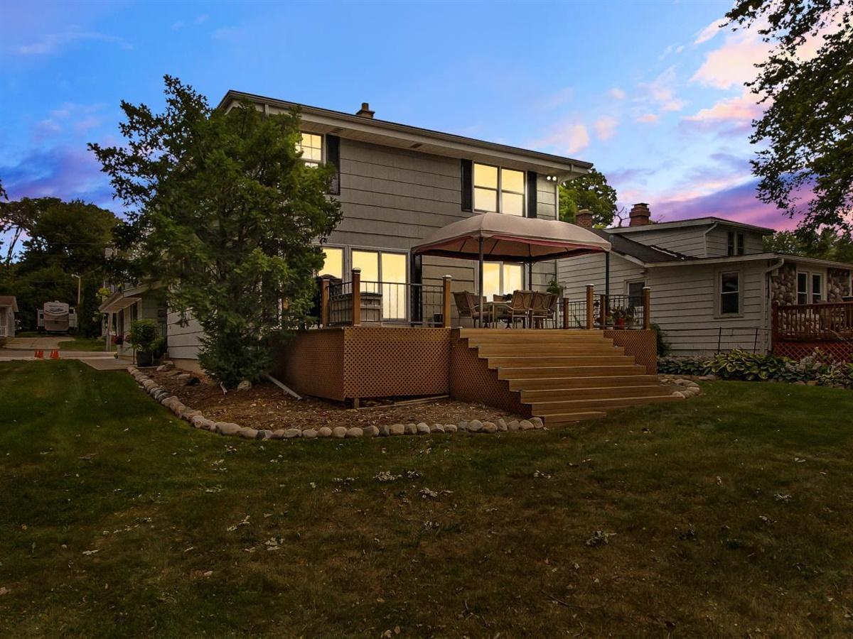 W181S6587 Muskego Dr, Muskego, WI 53150 MLS 1706009 Redfin