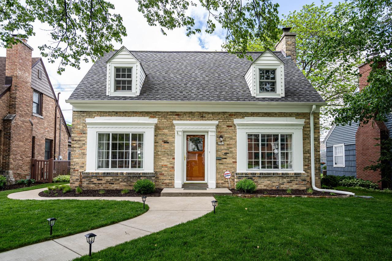 2763 Lefeber Ave, Wauwatosa, WI 53210 | MLS# 1877070 | Redfin