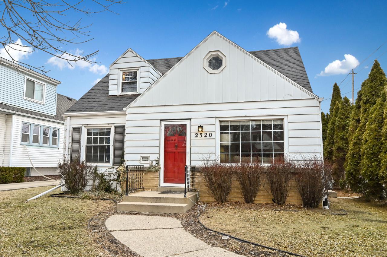 2320 N 68th St, Wauwatosa, WI 53213 | MLS# 1781084 | Redfin