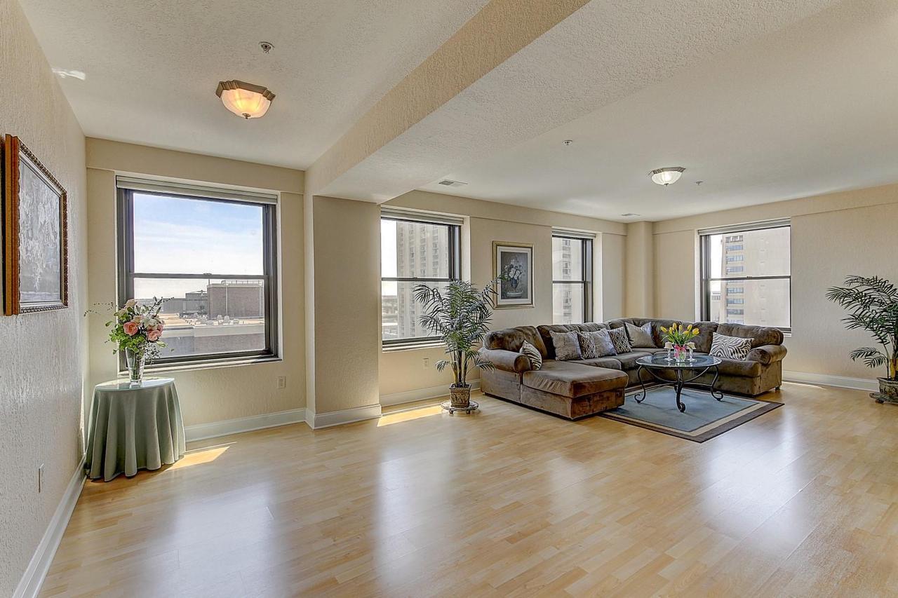 606 W Wisconsin Ave 1001, Milwaukee, WI 53203 MLS 1689124 Redfin