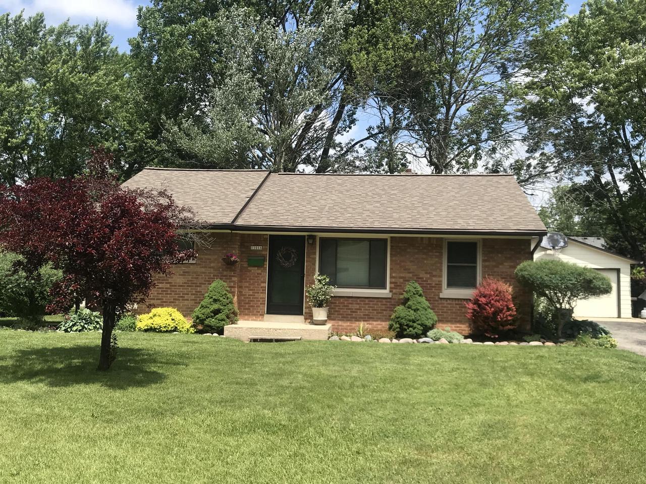 11016 W Copeland Ave Hales Corners Wi 53130 3 Beds 2 Baths