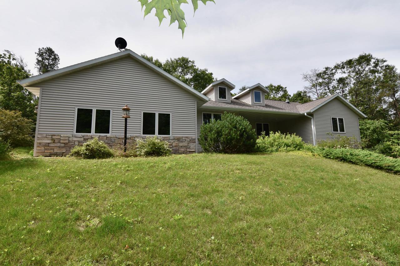 10511 Jargon Ave, Sparta, WI 54656 | MLS# 1645183 | Redfin