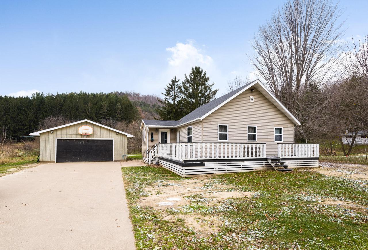 131 N Ridge Rd, Coon Valley, WI 54623 MLS 1614191 Redfin