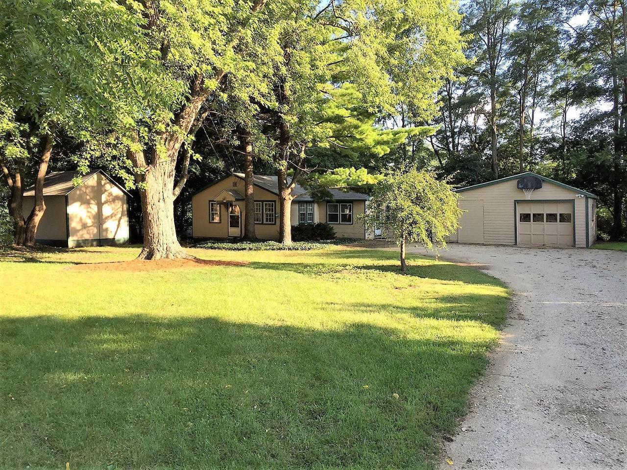 129 W Main St, Twin Lakes, WI 53181 | MLS# 1605234 | Redfin