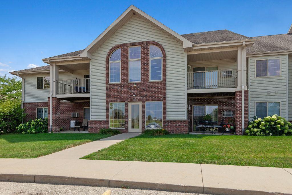 W1064 Marietta Ave 203, Ixonia, WI 53036 MLS 1653239 Redfin