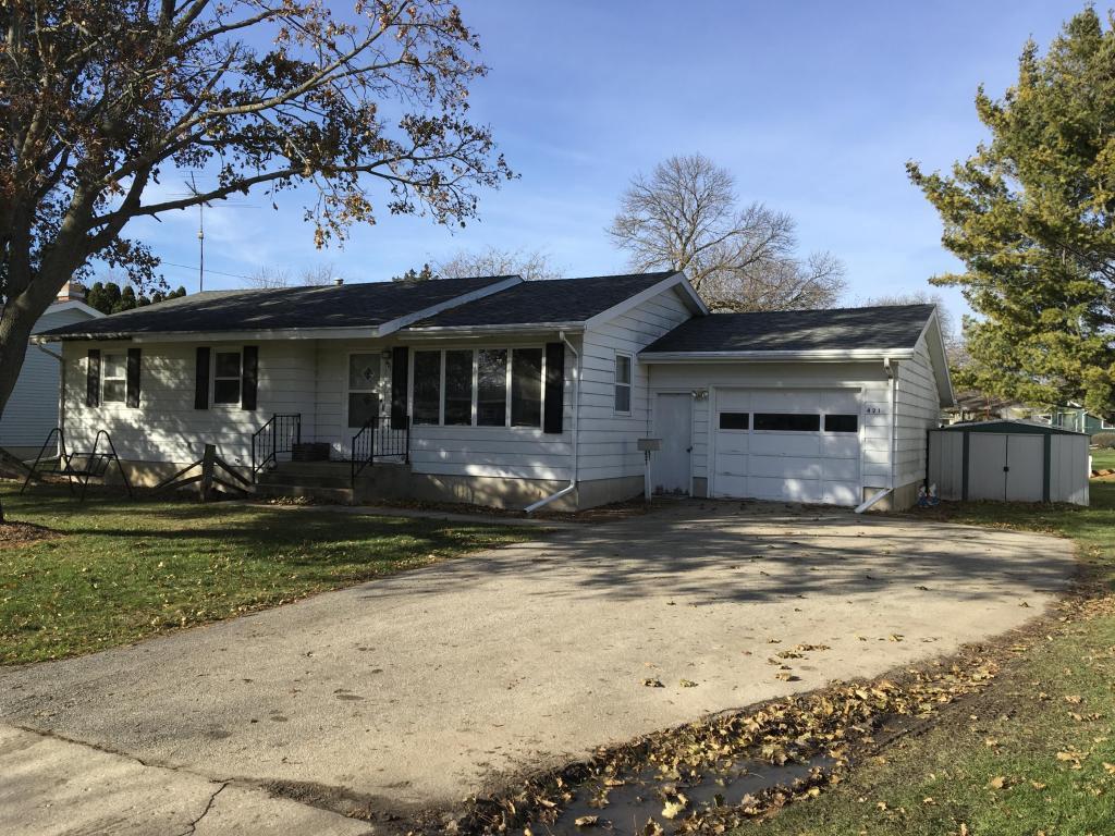 421 Memorial Dr, Fort Atkinson, WI 53538 MLS 1559241 Redfin