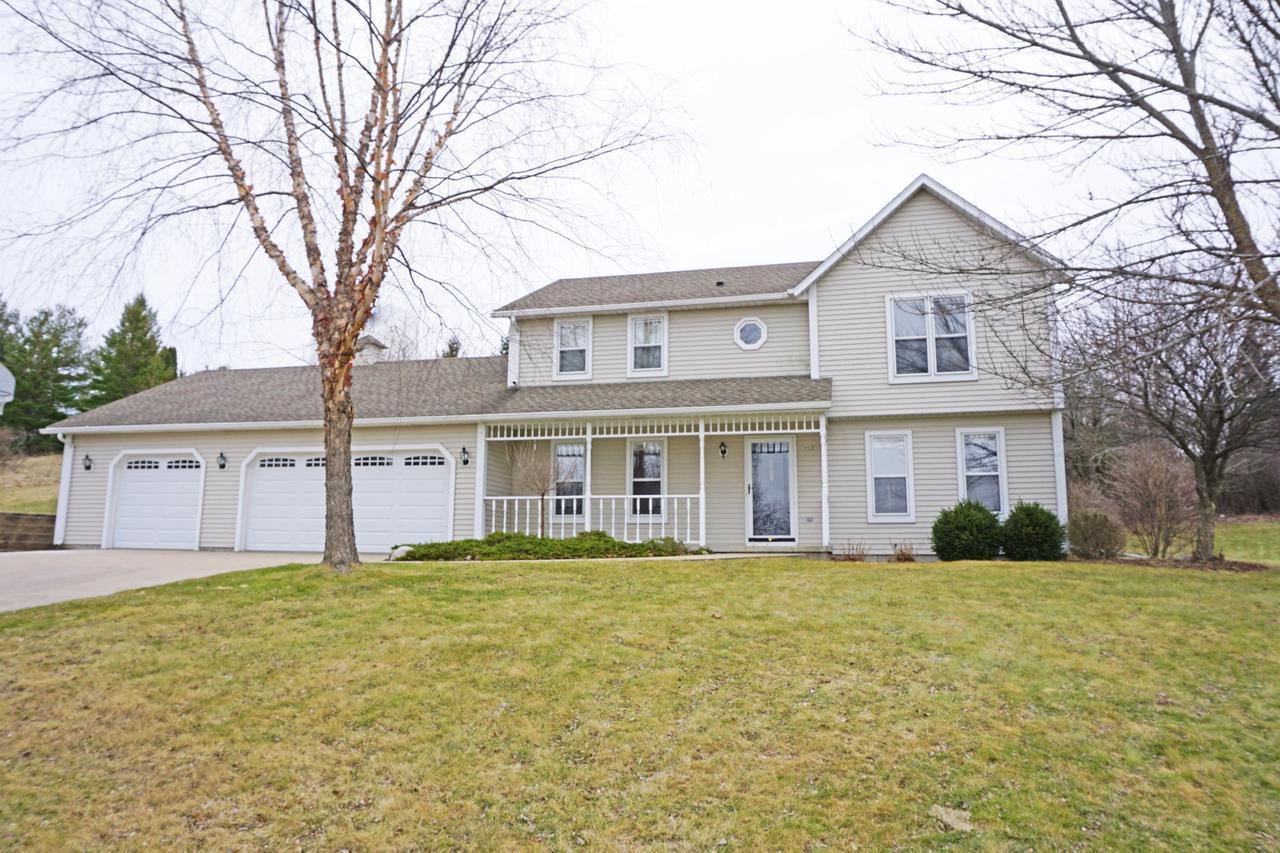 907 Duchess Ct Oconomowoc WI 53066 MLS# 1517242 Redfin 907 Duchess Ct Oconomowoc WI 53066 MLS# 1517242 Redfin