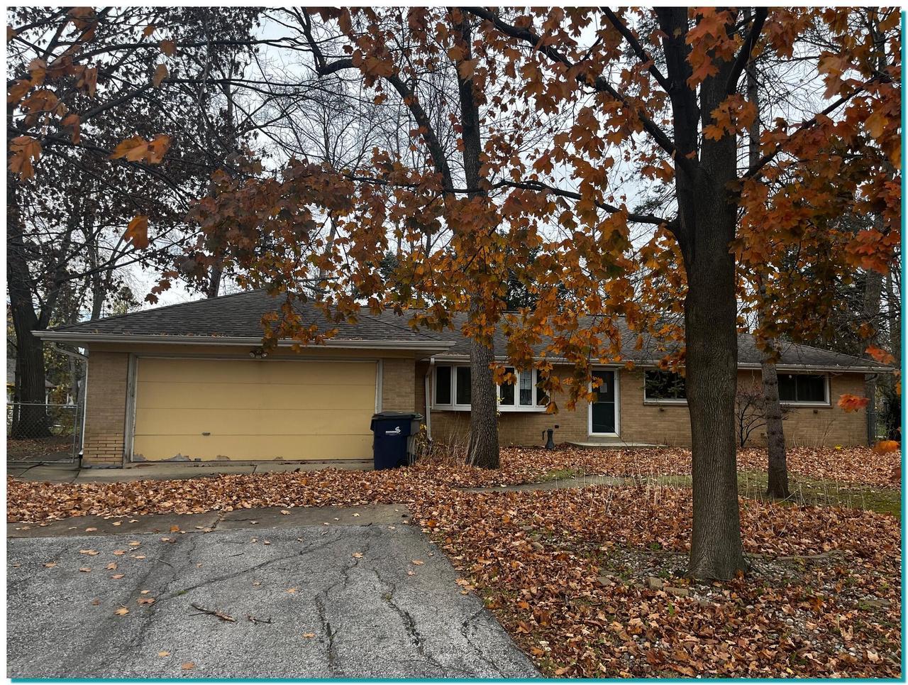7744 N Fairway Pl, Milwaukee, WI 53223 | Redfin